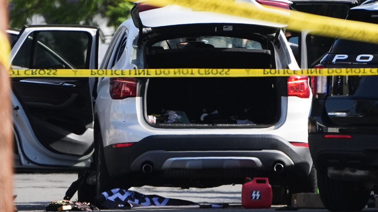 Three killed by two teenagers in California mosque shooting